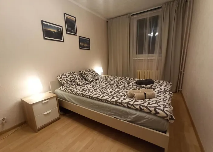 Za Rogiem Papierni * דוז'ניקי ז'דרוז'