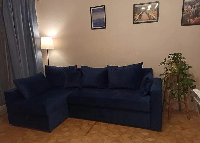 Za Rogiem Papierni דוז'ניקי ז'דרוז'